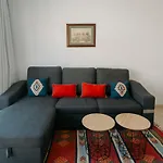 O&L Lumbreras: Bright Duplex With Private Terrace